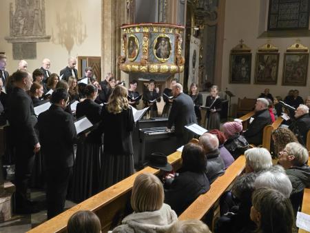 Komorni zbor Orfej 35 let (3)
